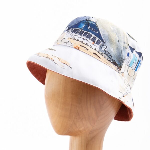 Chapeau avec illustration des cabines de Carteret